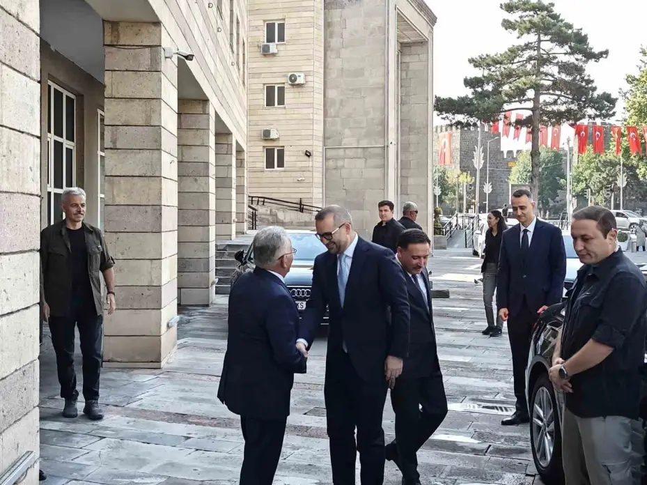 Merkez Bankası Başkanı Karahan’dan Kayseri Valiliği’ne ziyaret
