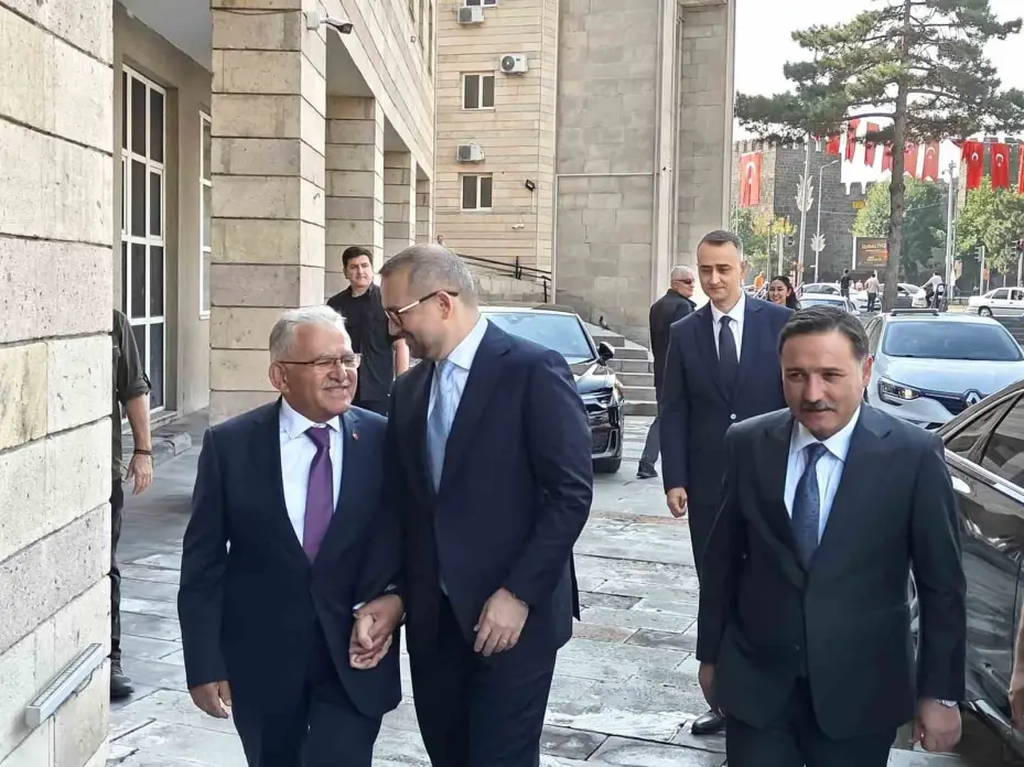 Merkez Bankası Başkanı Karahan’dan Kayseri Valiliği’ne ziyaret