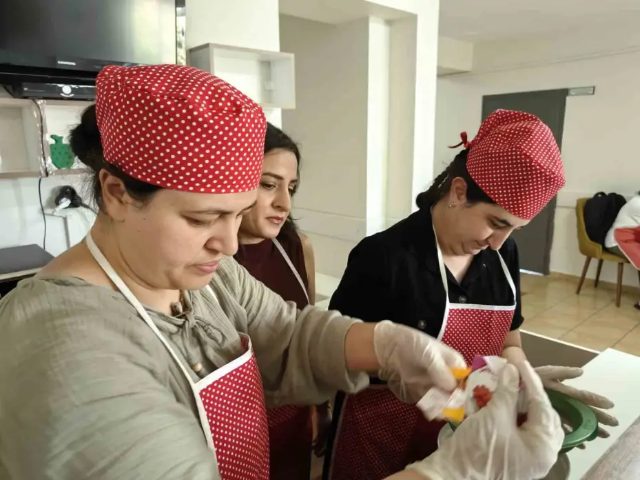 En özel ‘kantin’: Özel öğrenciler hem üretiyor hem de satıyor