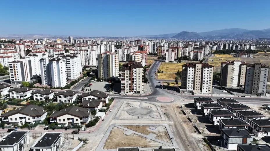 Başkan Çolakbayrakdar: "Yeni parklar, şehrimizin yeni nefes alma alanları olacak"