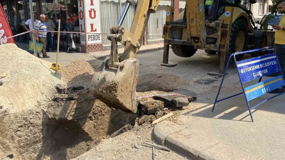 ESKİ’nin altyapı çalışmasında göçük: 2 yaralı