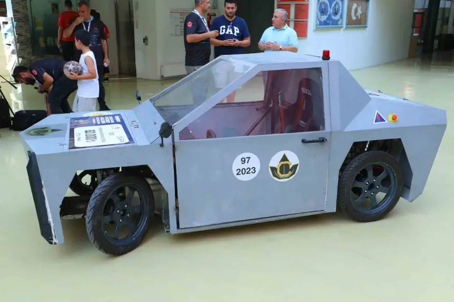 TEKNOFEST’e katılacak gençlere Togg’lu sürpriz