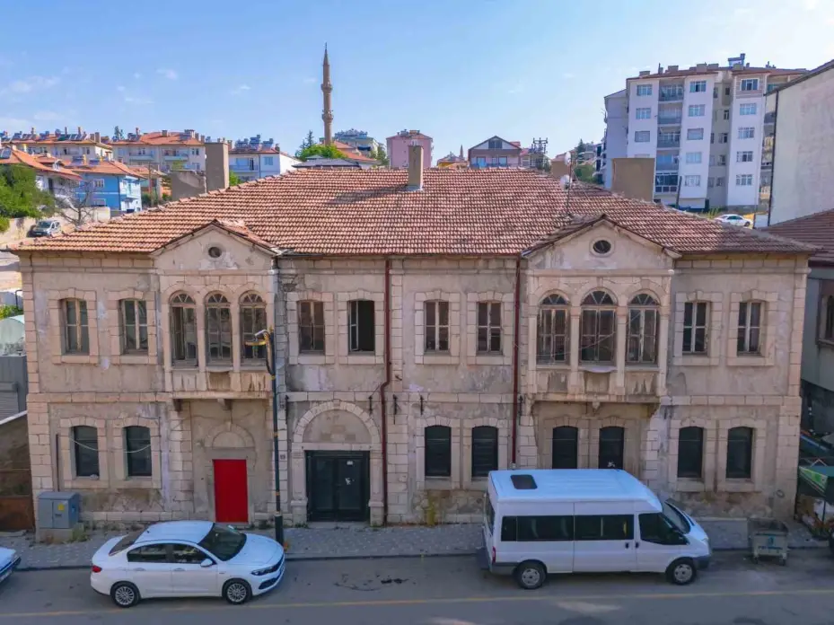 Akdağmadeni eski Ziraat Bankası binası restore ediliyor