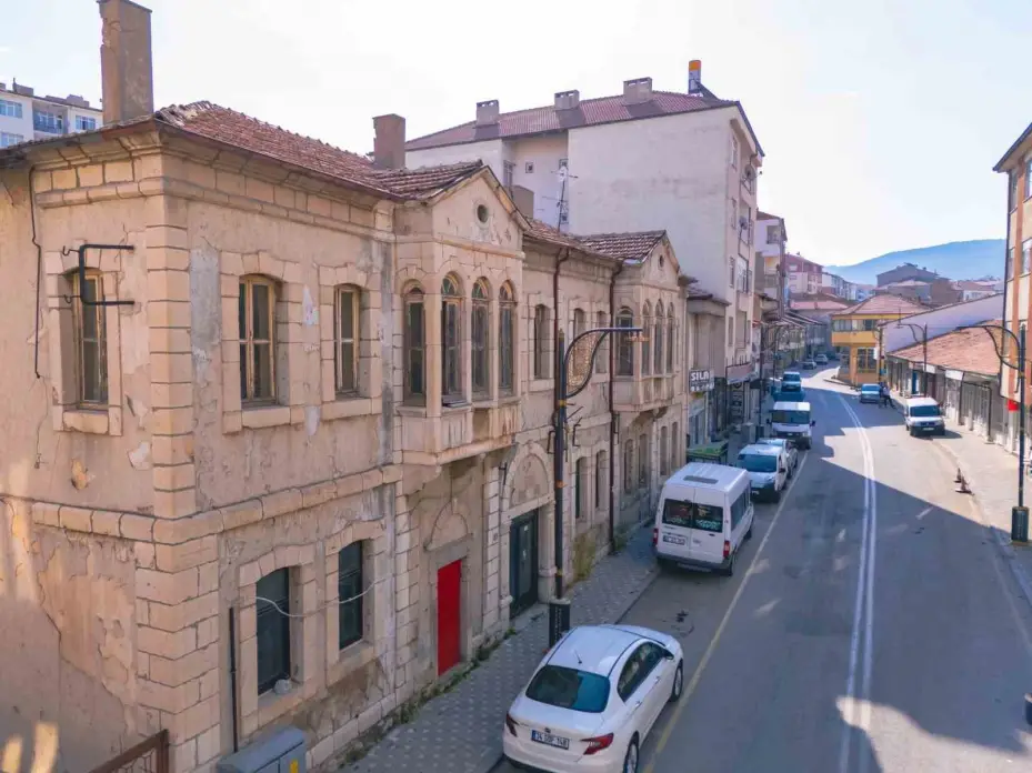 Akdağmadeni eski Ziraat Bankası binası restore ediliyor