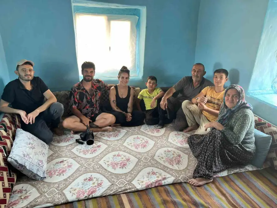 Meke Gölü, Acıgöl, obruklar turist çekiyor