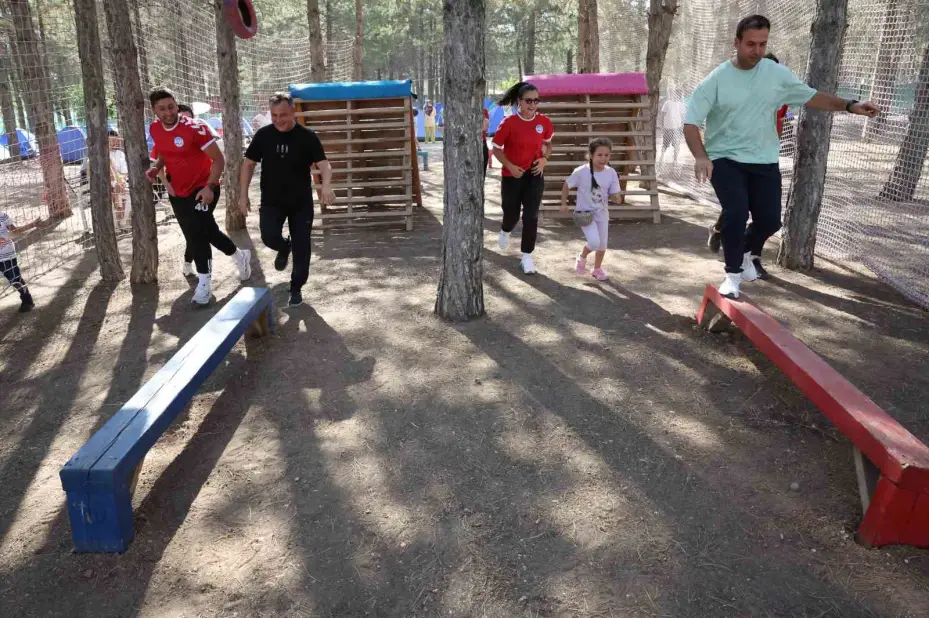 Kayserililer, sıcak yaz günlerinde doğa kampı ile nefes alıyor