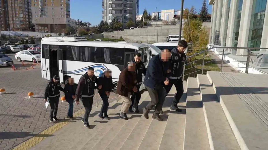 "Usulsüz sağlık raporu" skandalında yeni gelişme: 33 memur ihraç edildi, 13 sözleşmeli personelin işine son verildi