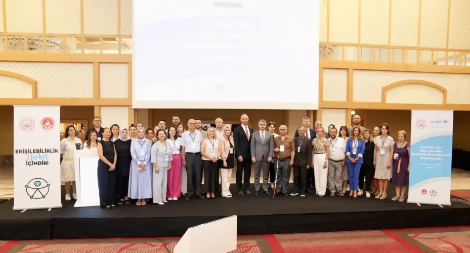 Aile ve Sosyal Hizmetler Bakanlığı’ndan ’Çocuklar İçin Yapılı Çevrede Erişilebilirlik ve Güvenlik Sempozyumu’