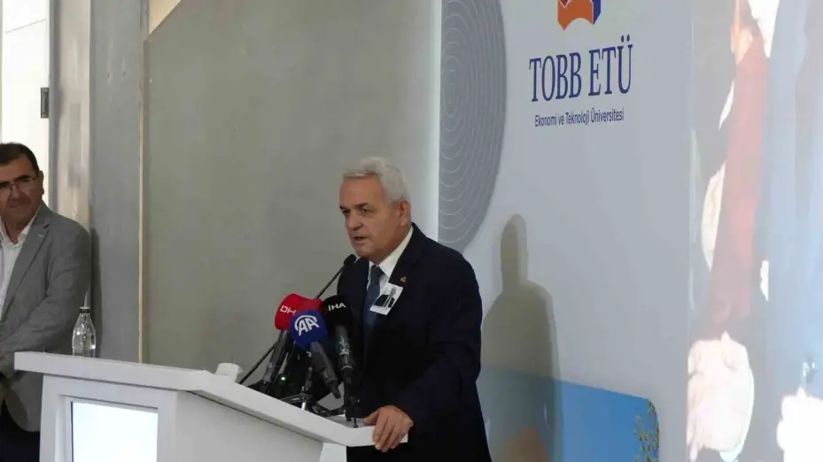 Süreyya Serdengeçti, TOBB ETÜ’de son yolculuğuna uğurlandı