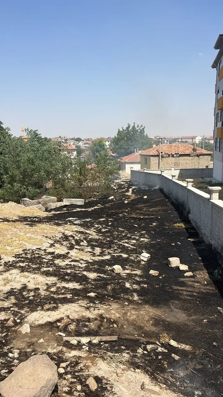 Kulu’da boş arsada yangın paniği