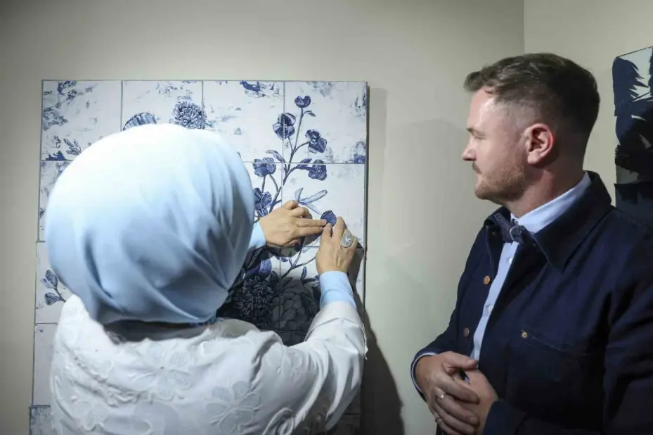 Emine Erdoğan, "Bahçedeki Sırlar" sergisinin açılışını yaptı