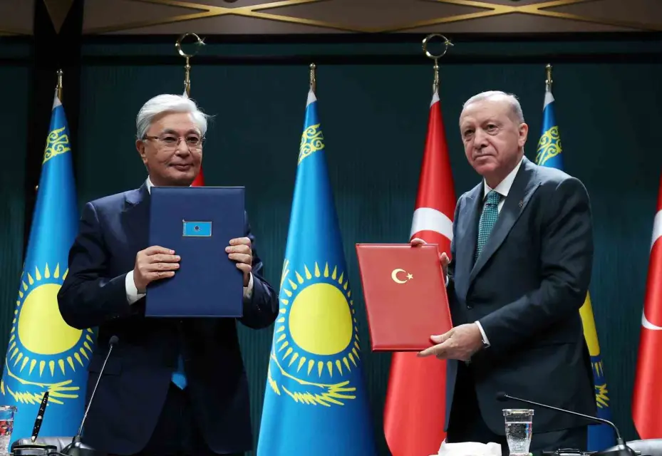 Cumhurbaşkanı Erdoğan: "Dünyanın gözleri önünde bir halk açlık ve susuzlukla öldürülüyor"