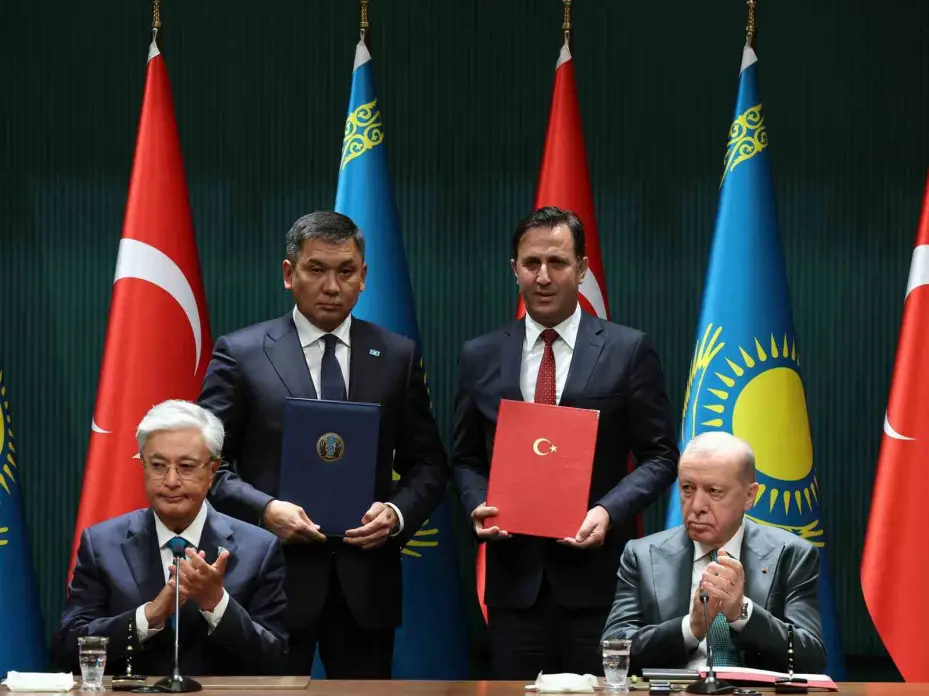 Cumhurbaşkanı Erdoğan: "Dünyanın gözleri önünde bir halk açlık ve susuzlukla öldürülüyor"