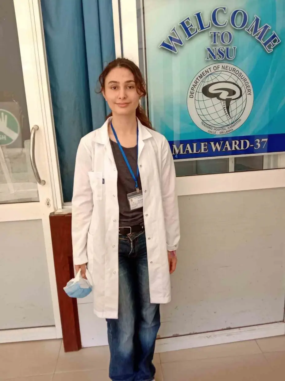 (ÖZEL) Lise öğrencisi Nursemin Ünlü, Sri Lanka’da gönüllü sağlık hizmeti verdi