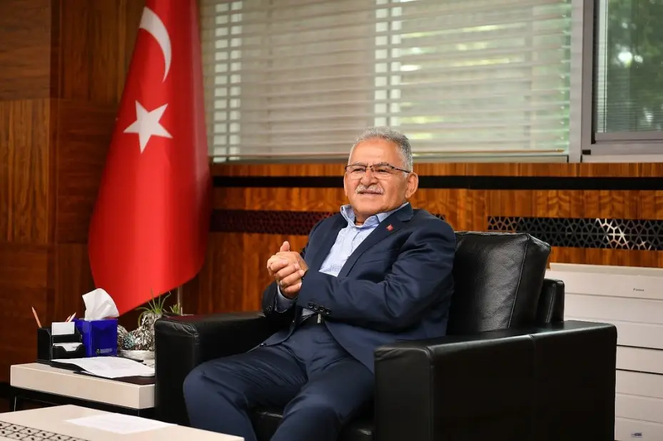 Eğitime güç veren Başkan Büyükkılıç’a eğitim camiasından teşekkür