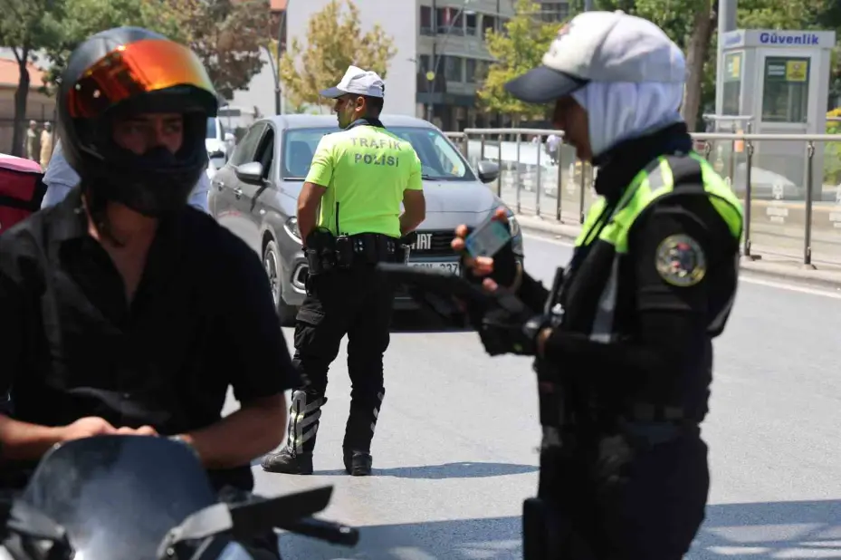 3 metrelik dekontla ’motosikletin borcu yok’ savunması