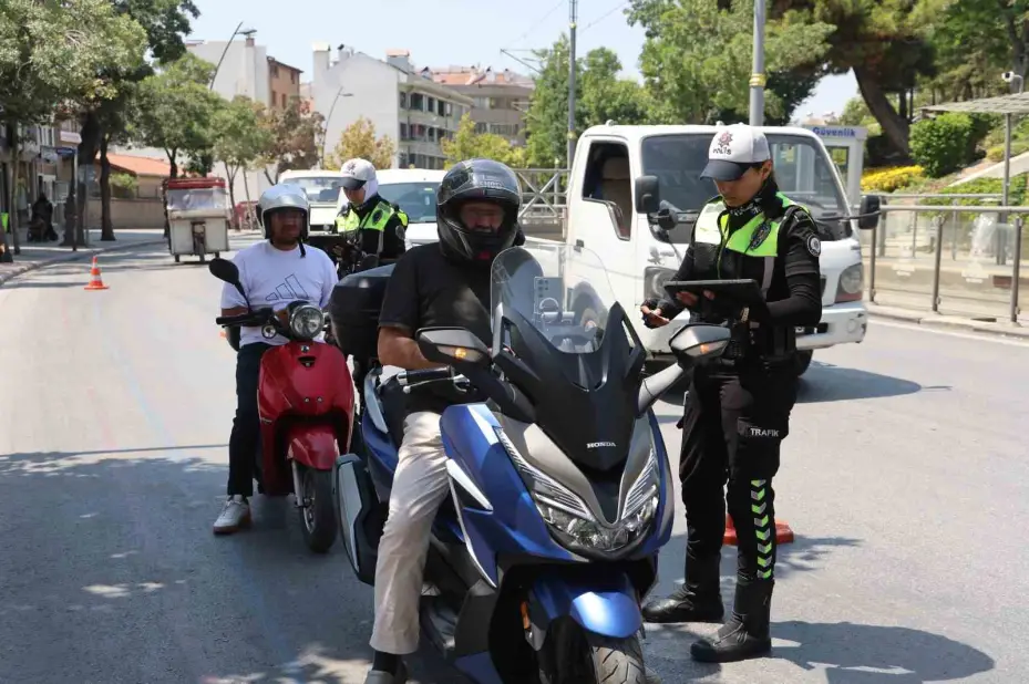 3 metrelik dekontla ’motosikletin borcu yok’ savunması