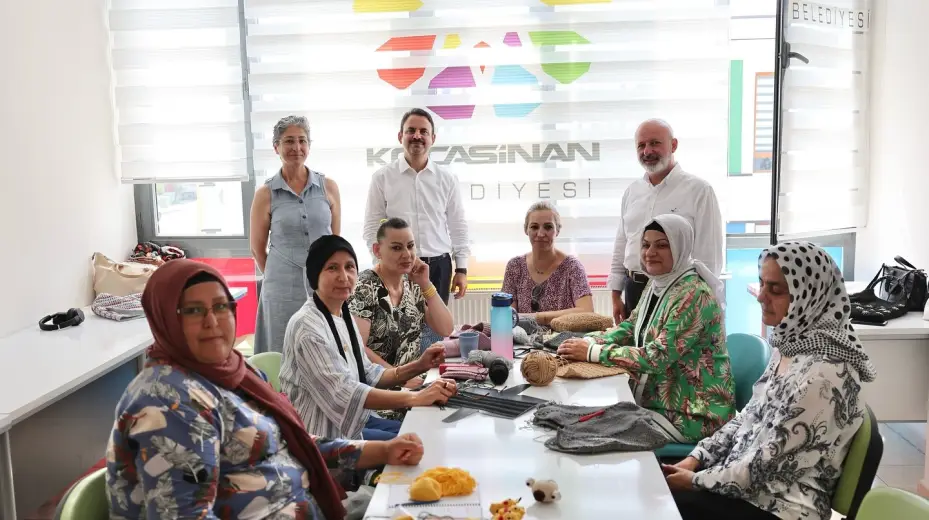 Başkan Çolakbayrakdar: "Kocasinan Akademi ile Kayseri’ye örnek hizmetler kazandırdık"