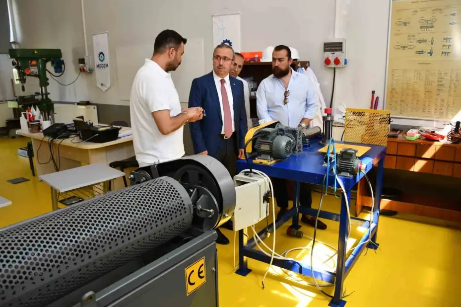 İl Milli Eğitim Müdürü Sinan Aydın’dan MEGEM’e ziyaret