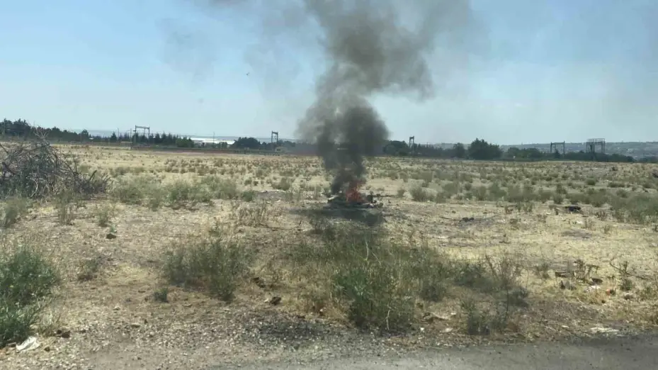 Arazideki küçük çaplı yangın ekipleri hareketlendirdi
