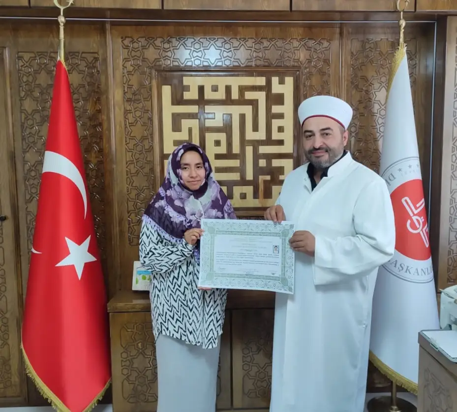 Norveç vatandaşları, Konya’da İslam’ı seçti