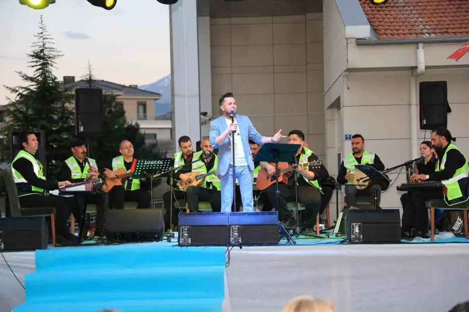 Talas’ta yaz akşamları daha renkli, daha canlı