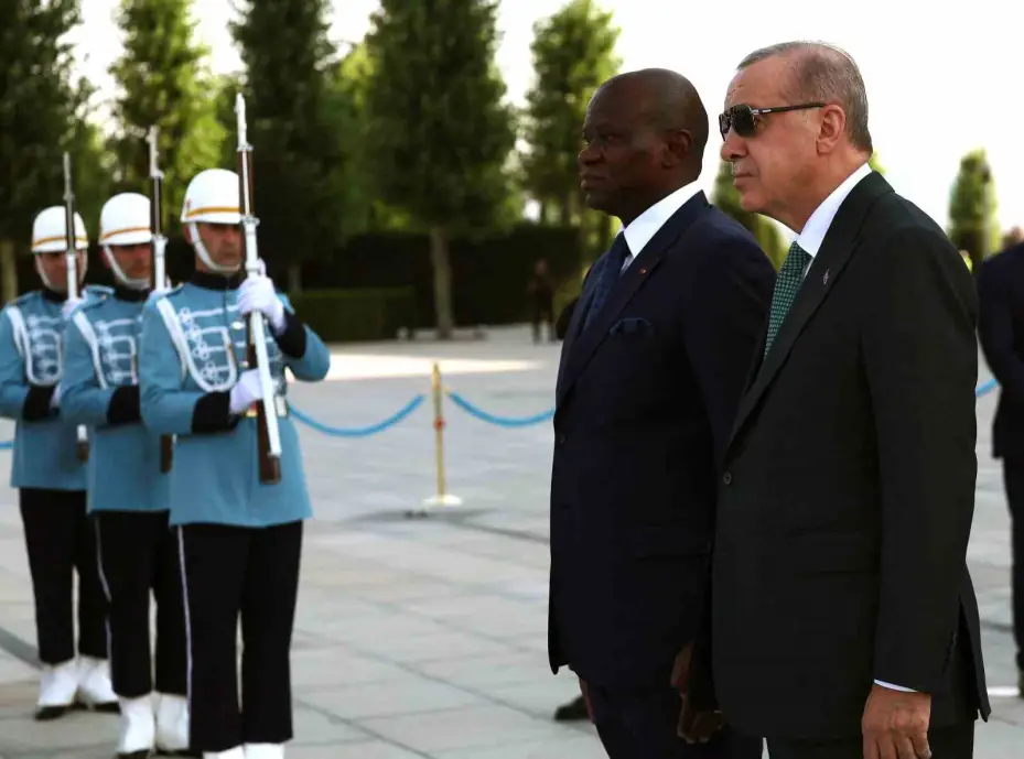 Cumhurbaşkanı Erdoğan, Gabon Cumhurbaşkanı Nguema’yı törenle karşıladı