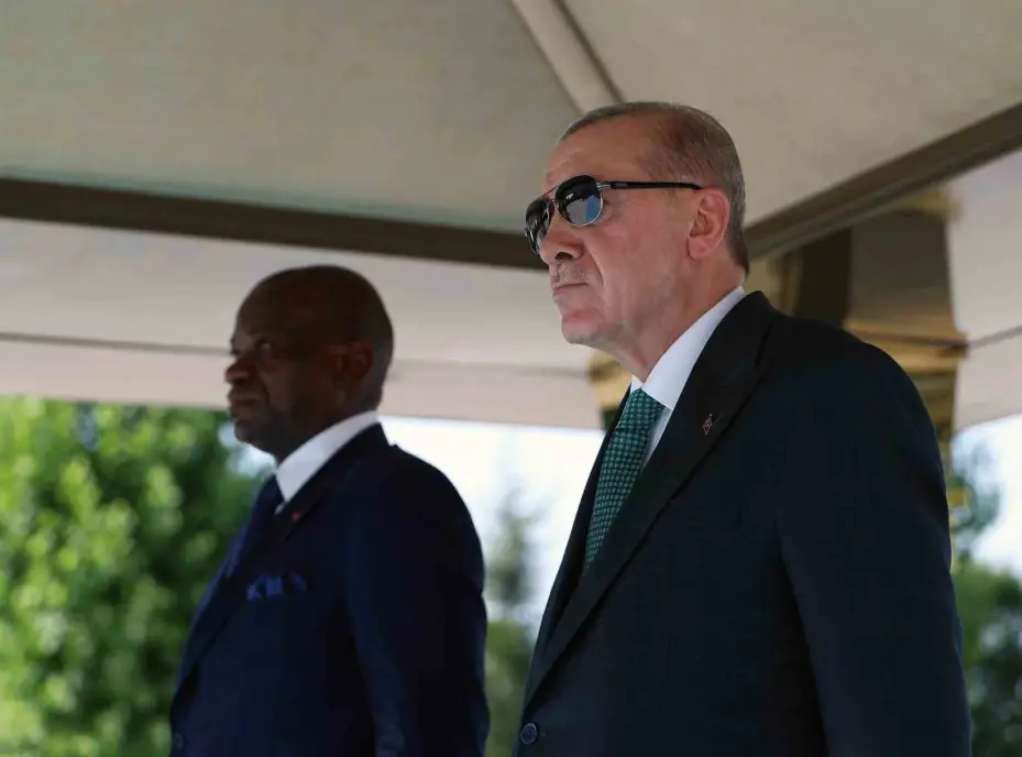Cumhurbaşkanı Erdoğan, Gabon Cumhurbaşkanı Nguema’yı törenle karşıladı