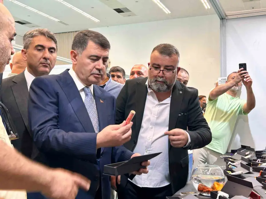 Sultan 2. Abdülhamid Han’ın namaz vakitlerini gösteren saati 4 bin dolara satışta