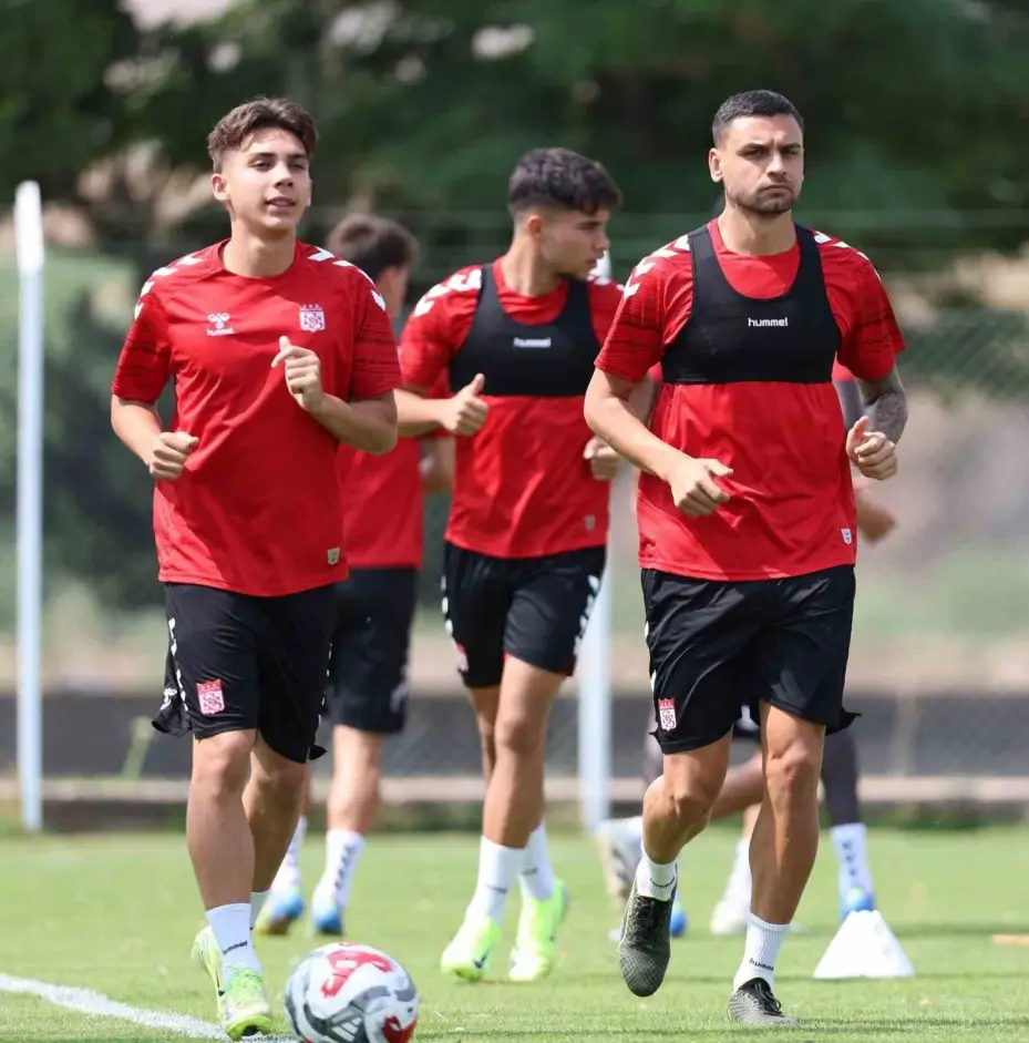 Sivasspor, Erzurumspor FK maçına hazırlanıyor