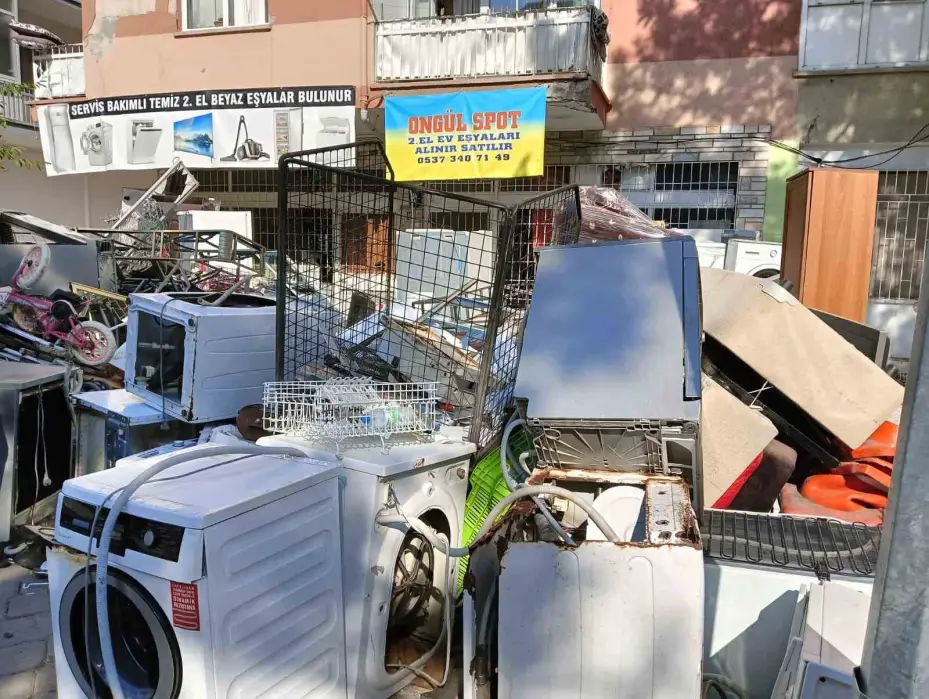Ankara’da ev eşyası alan şahsın hem ödeme yapmadığı hem de dükkana saldırdığı iddiası
