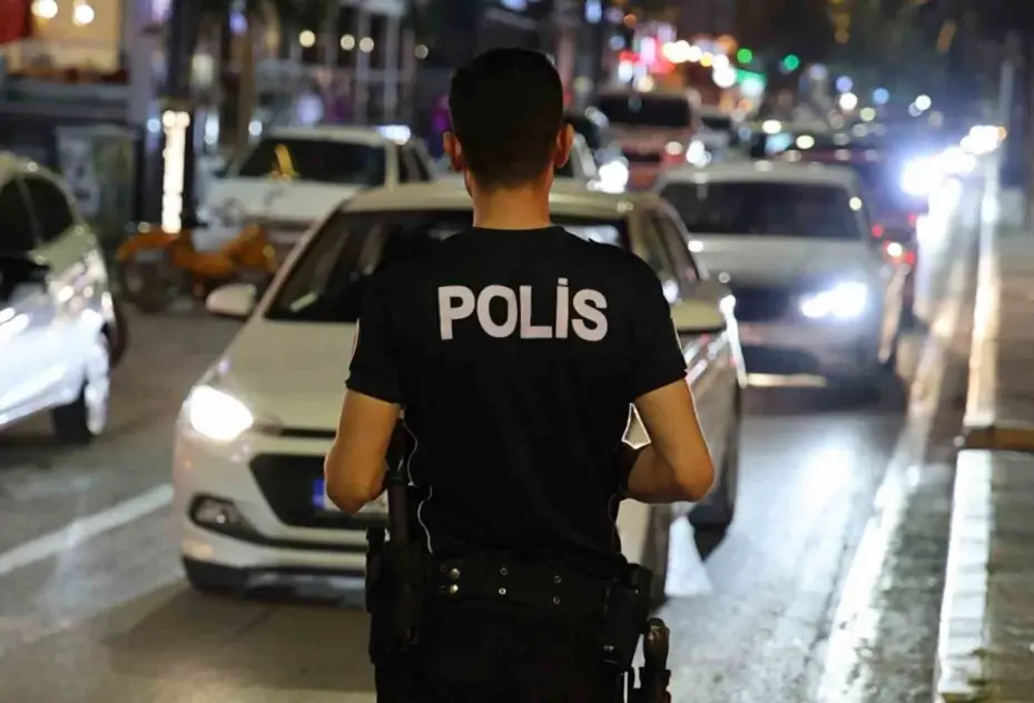 Aksaray’da araçlar ve şahıslar didik didik arandı