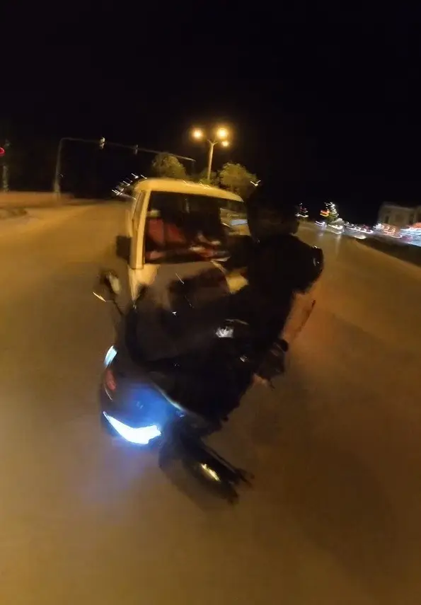 Ölümden dönen sürücüye ambulans çağırmadılar