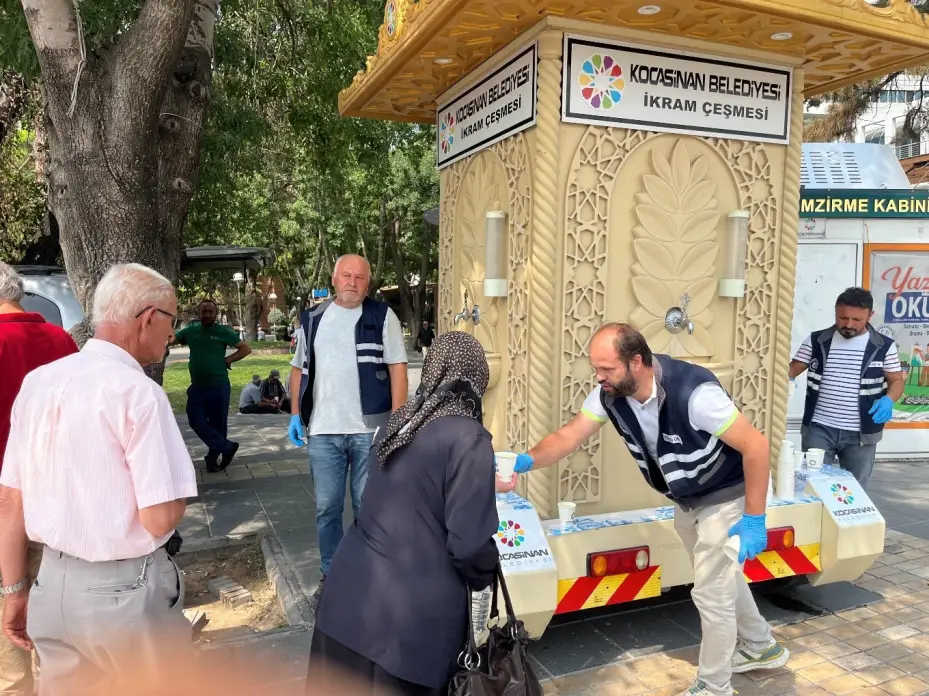 Kocasinan’dan sıcak havalarda buz gibi limonata ikramı