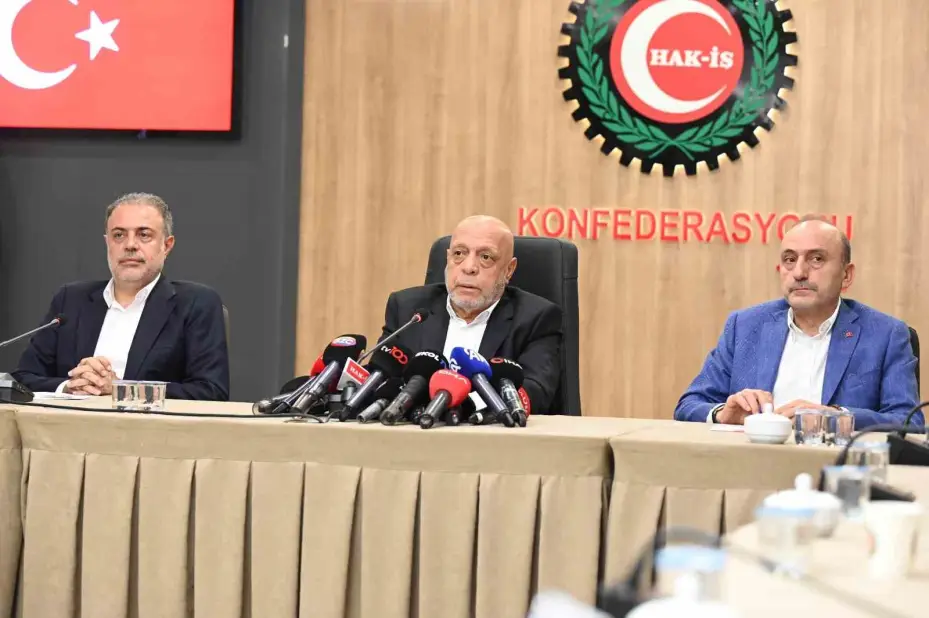 HAK-İŞ Başkanı Arslan: "Dün akşam yapılan görüşmelerdeki teklifler bir önceki tekliflerden ileri bir teklif"