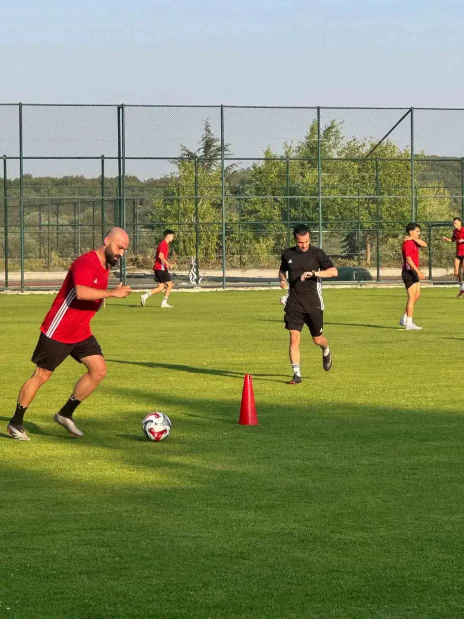 Anadolu Üniversitesi futbol takımı Kızılcahamam’da kampa girdi