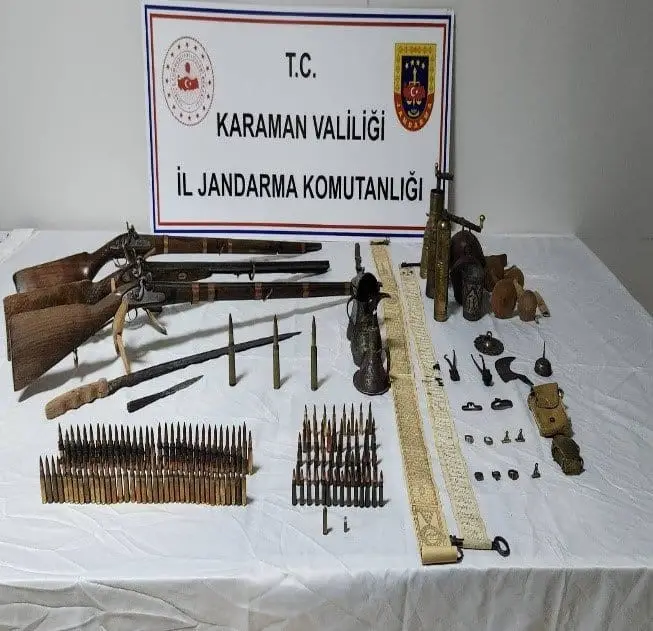 Karaman’da tarih eser ile kenevir ele geçirildi