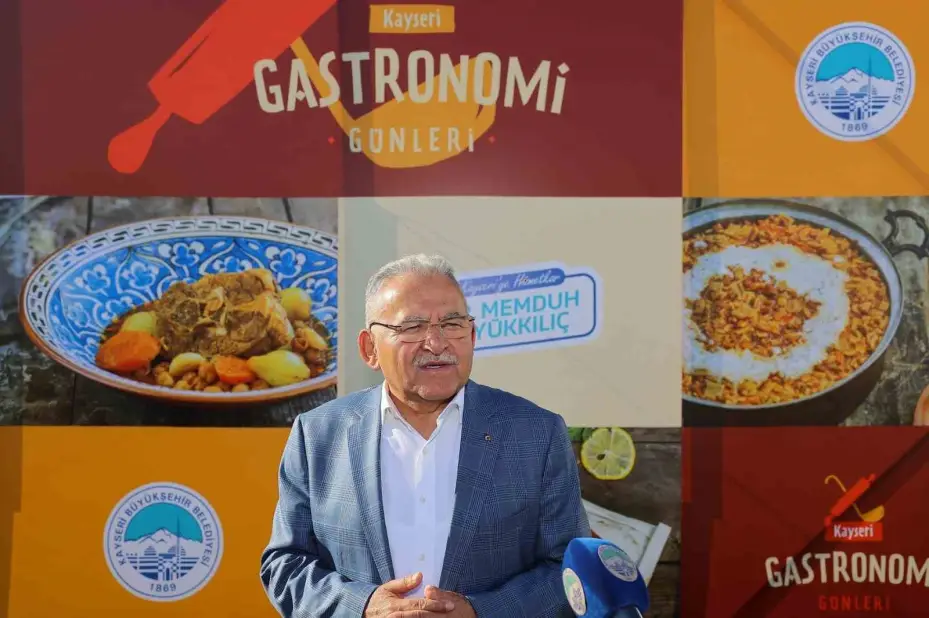 Başkan Büyükkılıç’tan gastronomi şehri Kayseri’yi tercih edecek öğrencilere burs ve istihdam müjdesi