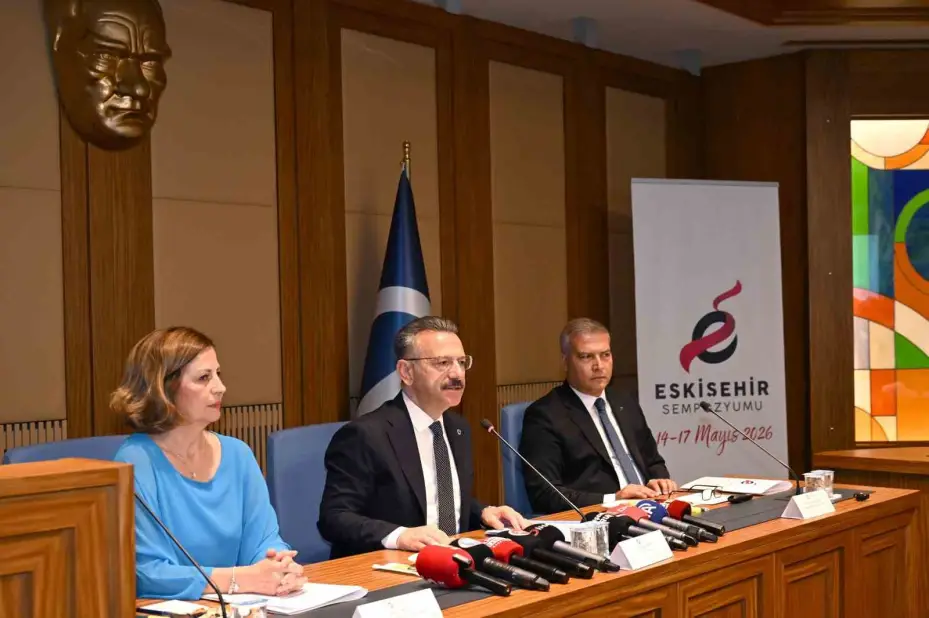 Anadolu Üniversitesi ev sahipliğinde "Eskişehir Sempozyumu" tanıtım toplantısı gerçekleştirildi