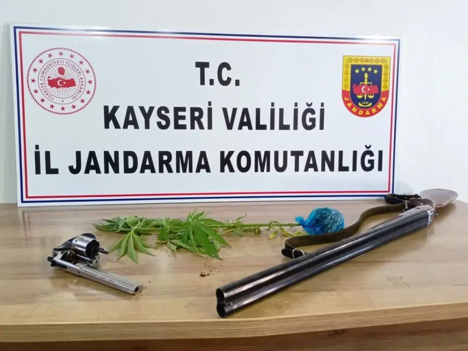 Jandarma Kayseri’de suça geçit vermiyor
