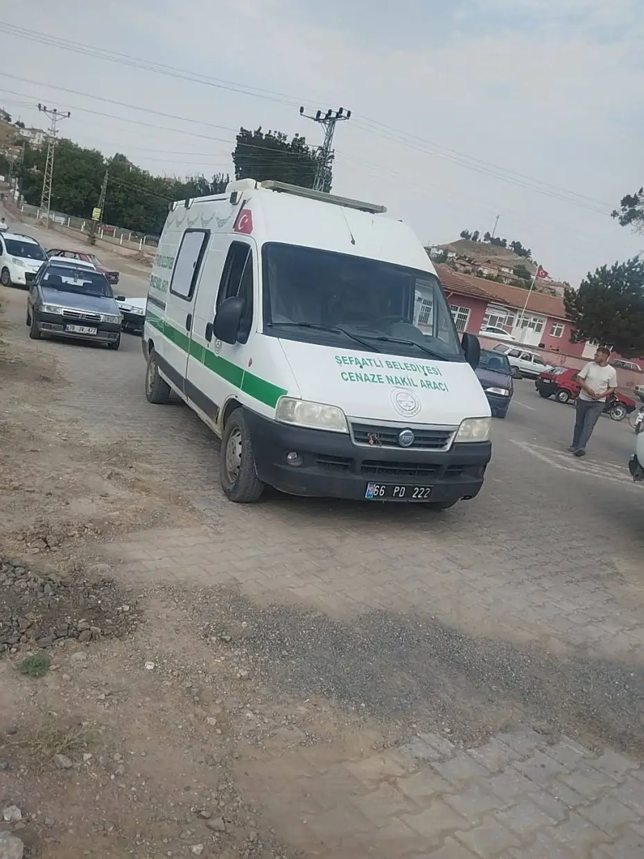 Hemzemin geçitte trenin çarptığı kadın hayatını kaybetti