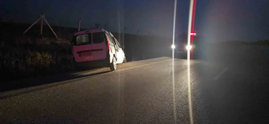Ankara’da kontrolden çıkan araç takla attı: 3 yaralı