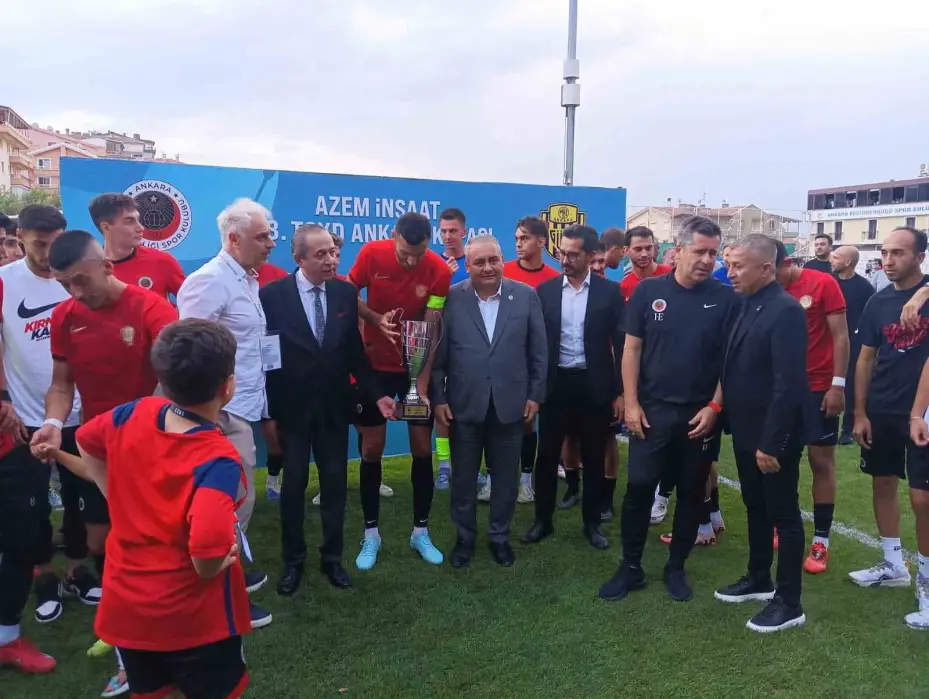 Hüseyin Eroğlu: "Transfer anlamında çalışmalarımız devam ediyor"