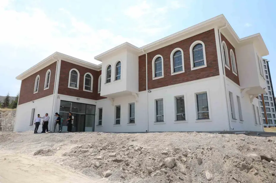 Başkan Palancıoğlu Kocatepe Sosyal Tesis ve Kur’an Kursu’nda inceleme yaptı