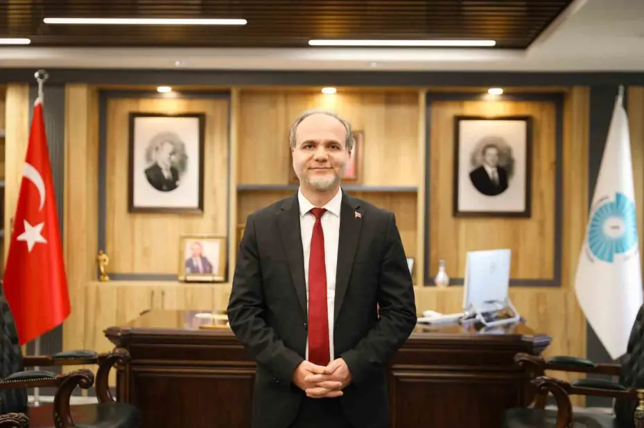 Rektör Uslu’dan YKS adaylarına mesaj: "NÖHÜ sizi bekliyor"