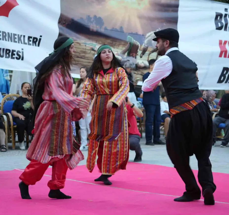 Kırıkkale’de "aşure lokması" etkinliği: Deyişler eşliğinde semah dönüldü