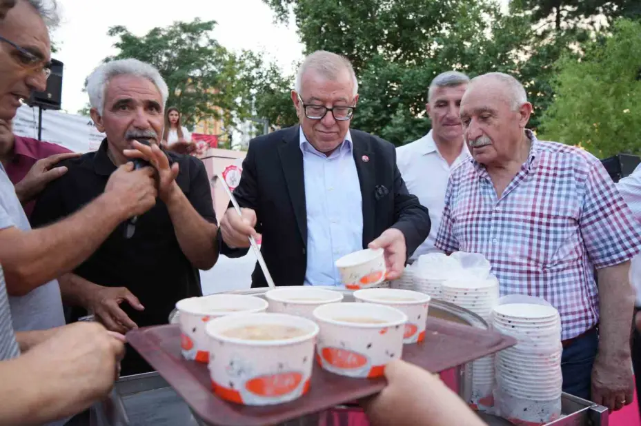 Kırıkkale’de "aşure lokması" etkinliği: Deyişler eşliğinde semah dönüldü