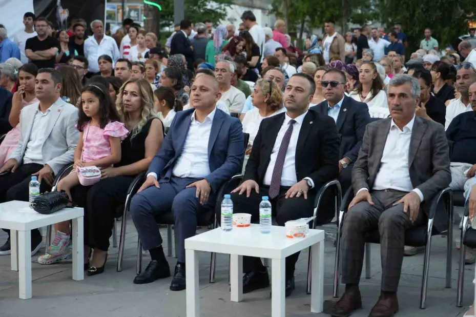 Kırıkkale’de "aşure lokması" etkinliği: Deyişler eşliğinde semah dönüldü