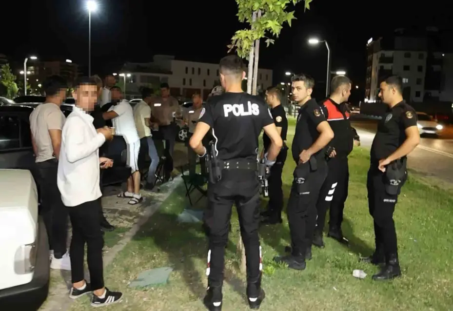 Aksaray’da 116 polisle park ve bahçelerde şok uygulama