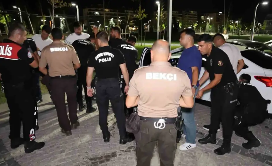 Aksaray’da 116 polisle park ve bahçelerde şok uygulama